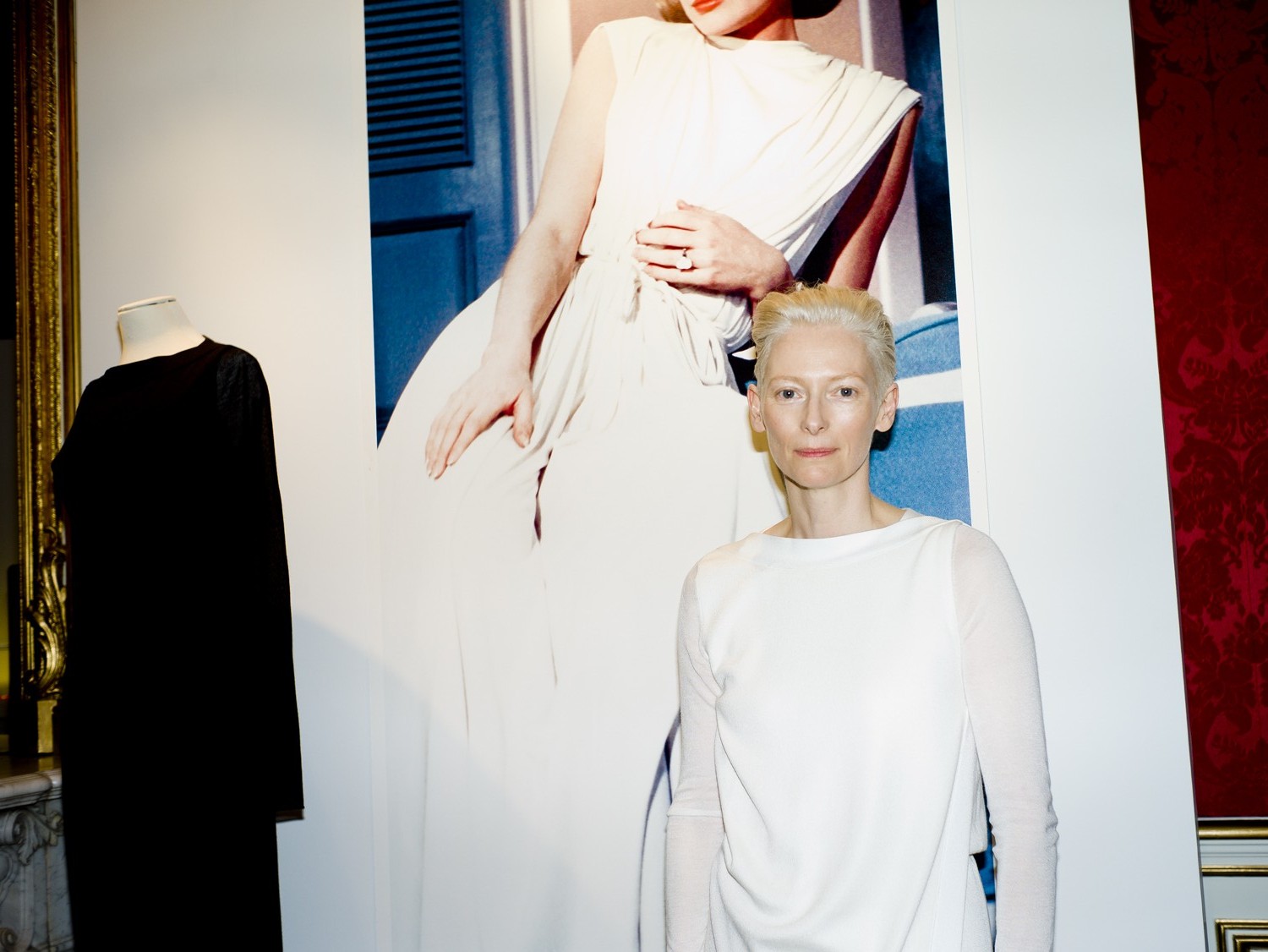 Tilda Swinton at the Pringle of Scotland Princess Grace Habiller Une