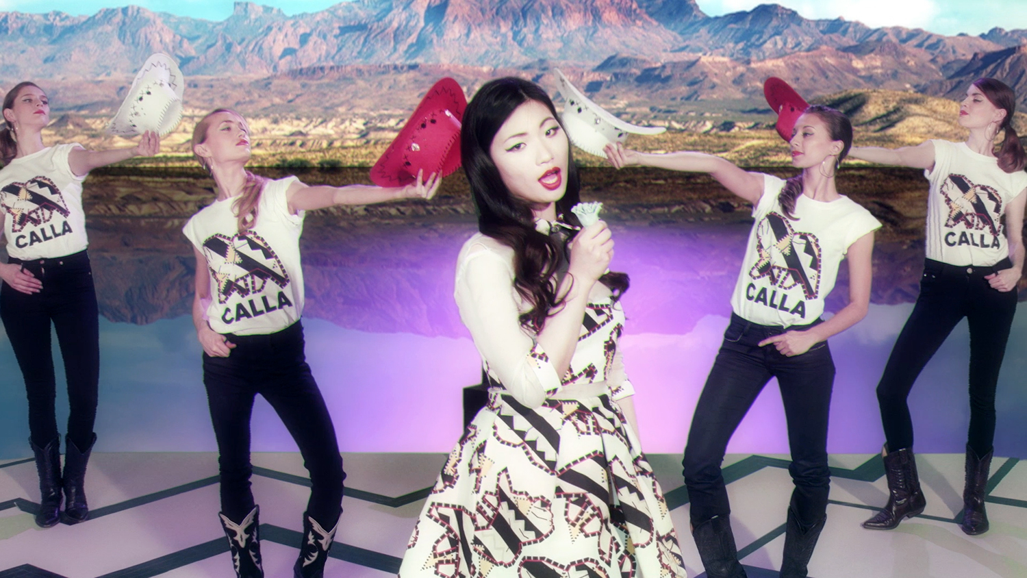 Calla F/W 2014/15 - purple TELEVISION