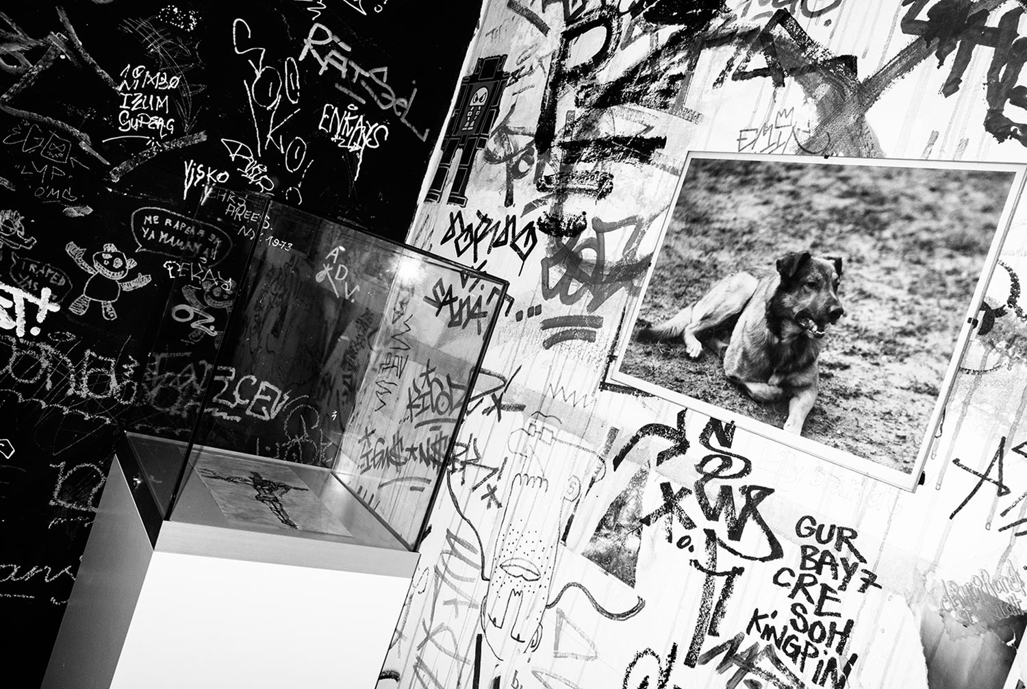 Tim Bruening Frank Pabst F r Das Bisschen Nachwelt Opening And 