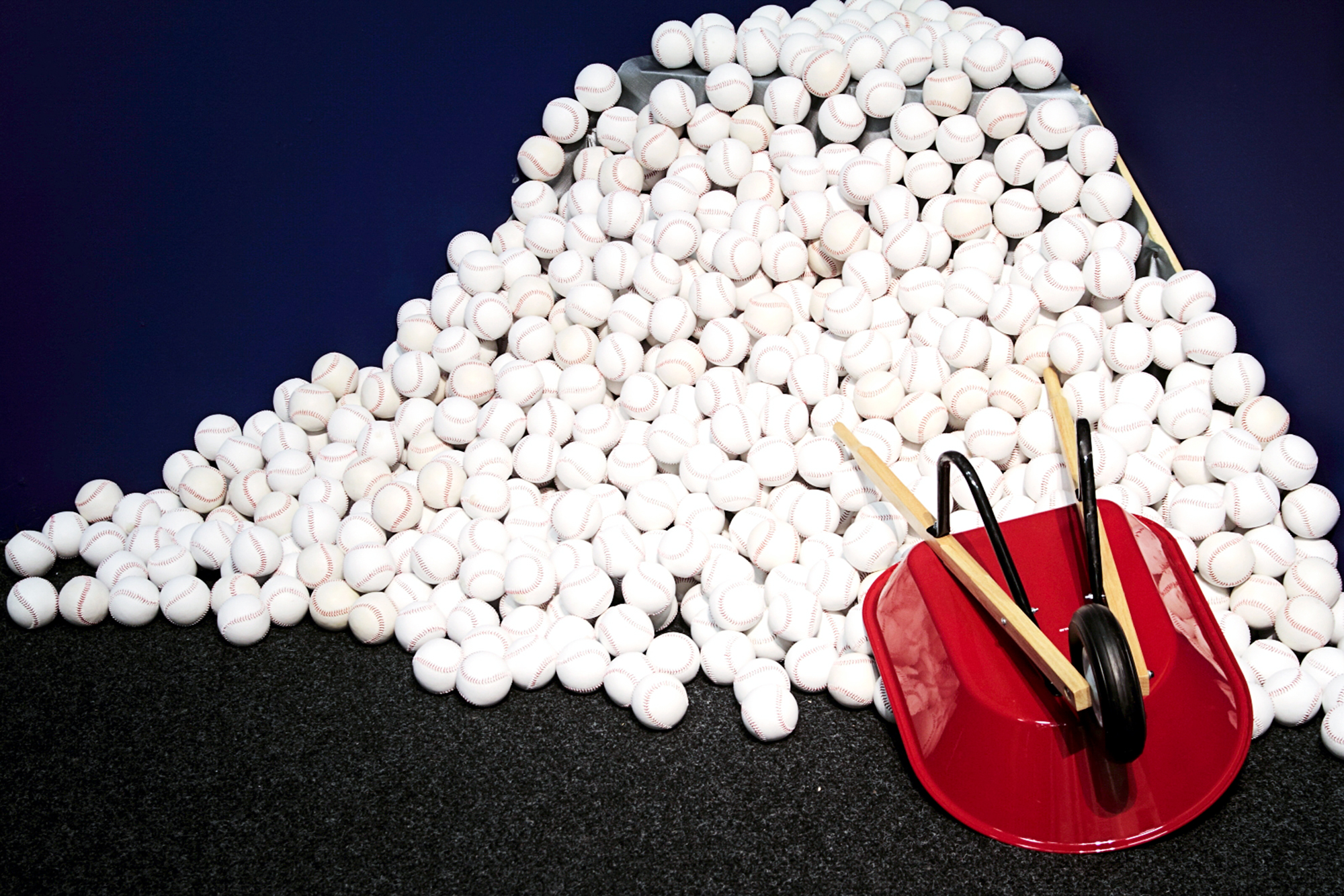 Highlights from the NADA Art Fair 2016, New York purple ART